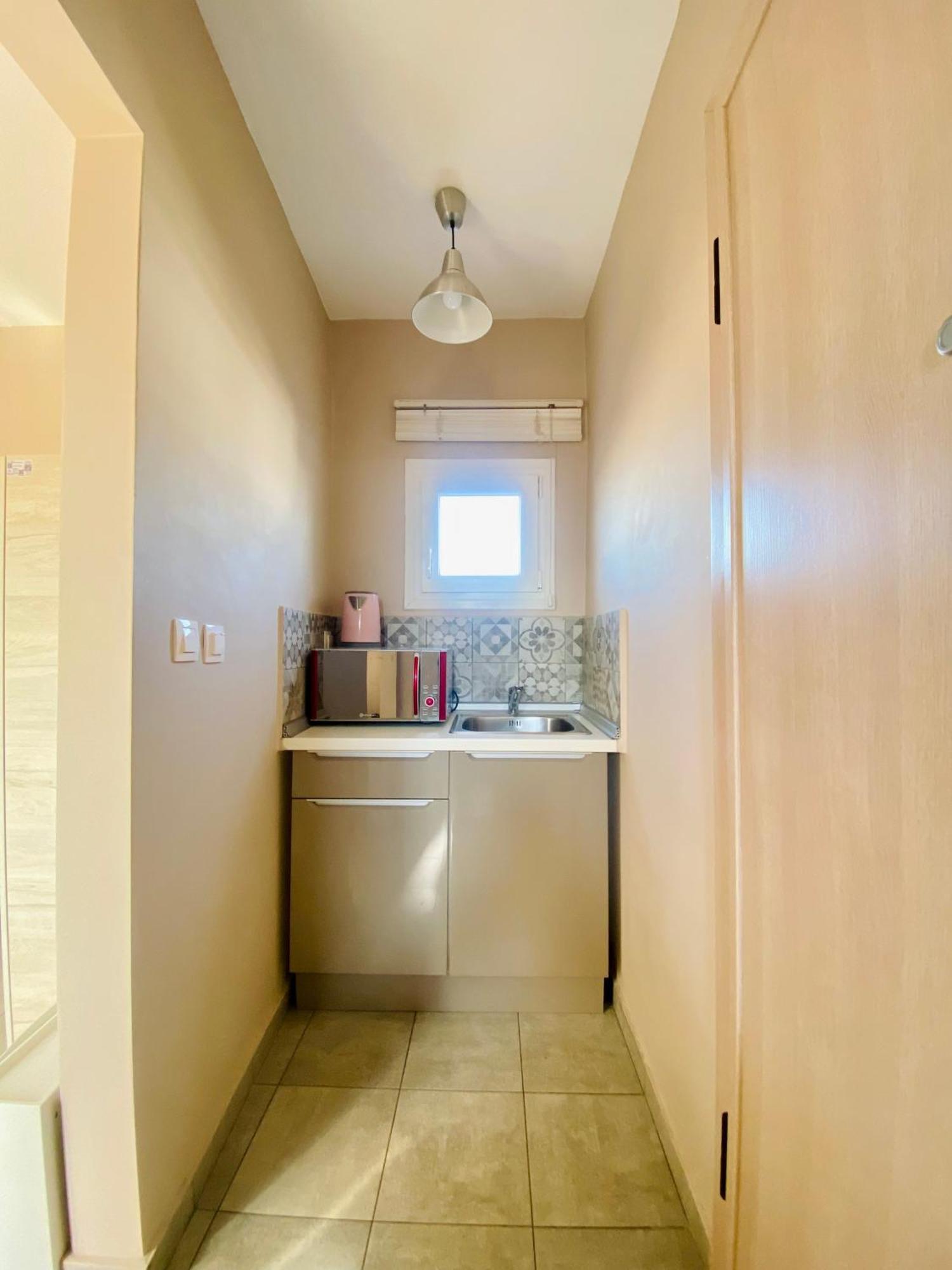 Elegant Studio In The Center Of City. Tesalonika Bagian luar foto